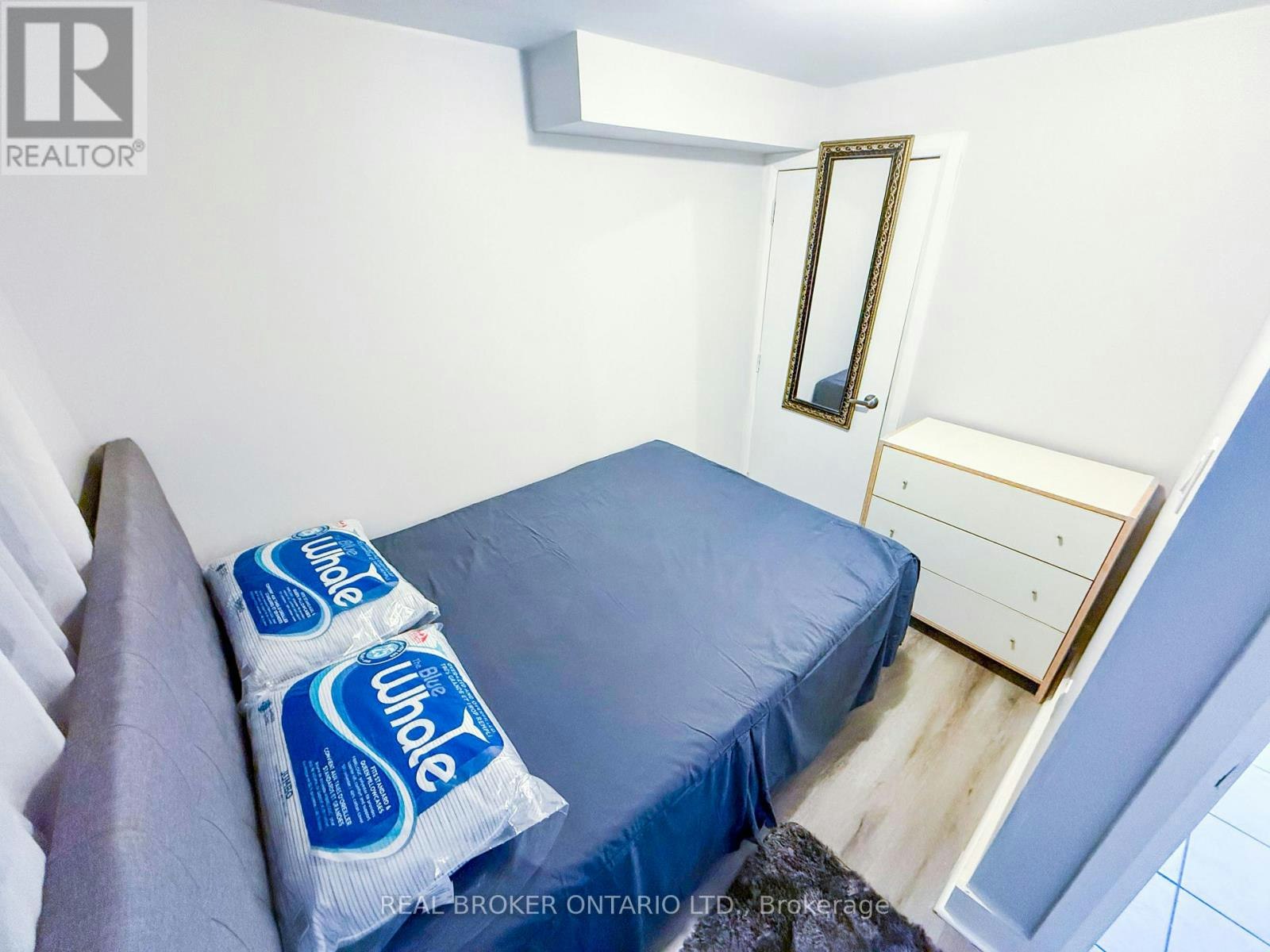 LOWER LEVEL-14 Gooch Court, Toronto, ON, M6S 2N8 - 10