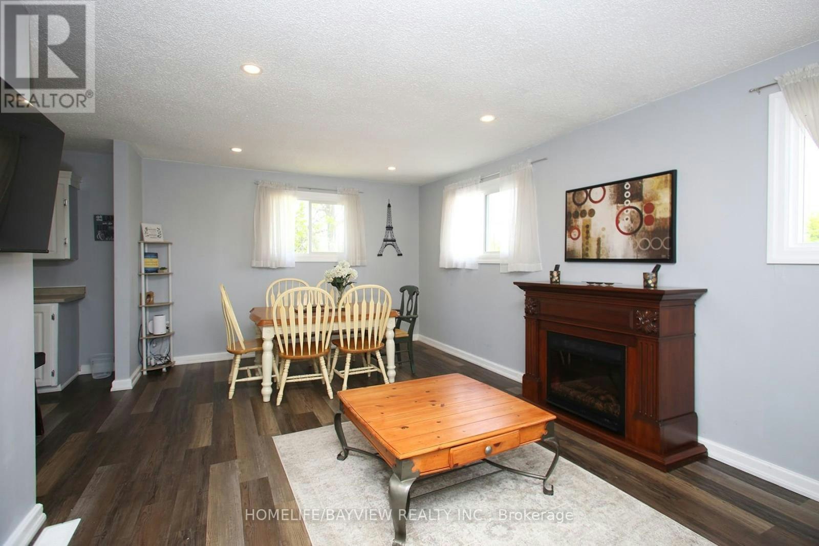 2ND Flr 9 Bridge Street, Kawartha Lakes, ON, K0M 1N0 - 3