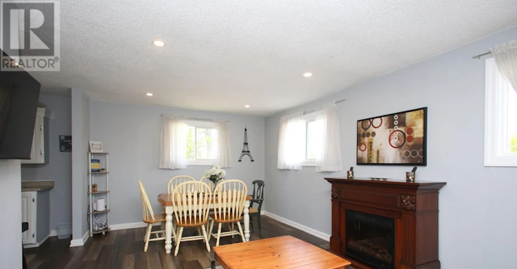 2ND Flr 9 Bridge Street, Kawartha Lakes, ON, K0M 1N0 - 3