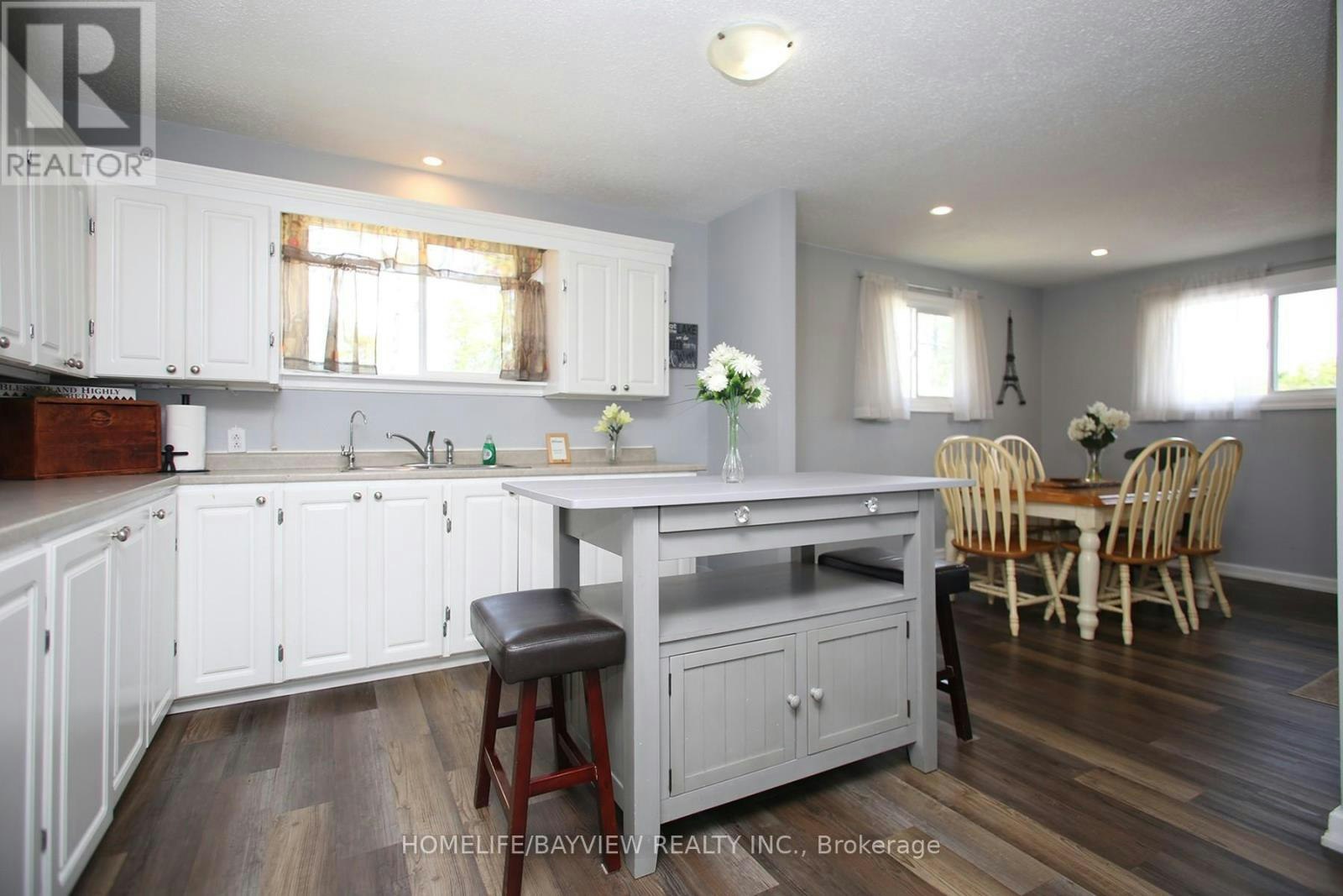 2ND Flr 9 Bridge Street, Kawartha Lakes, ON, K0M 1N0 - 11