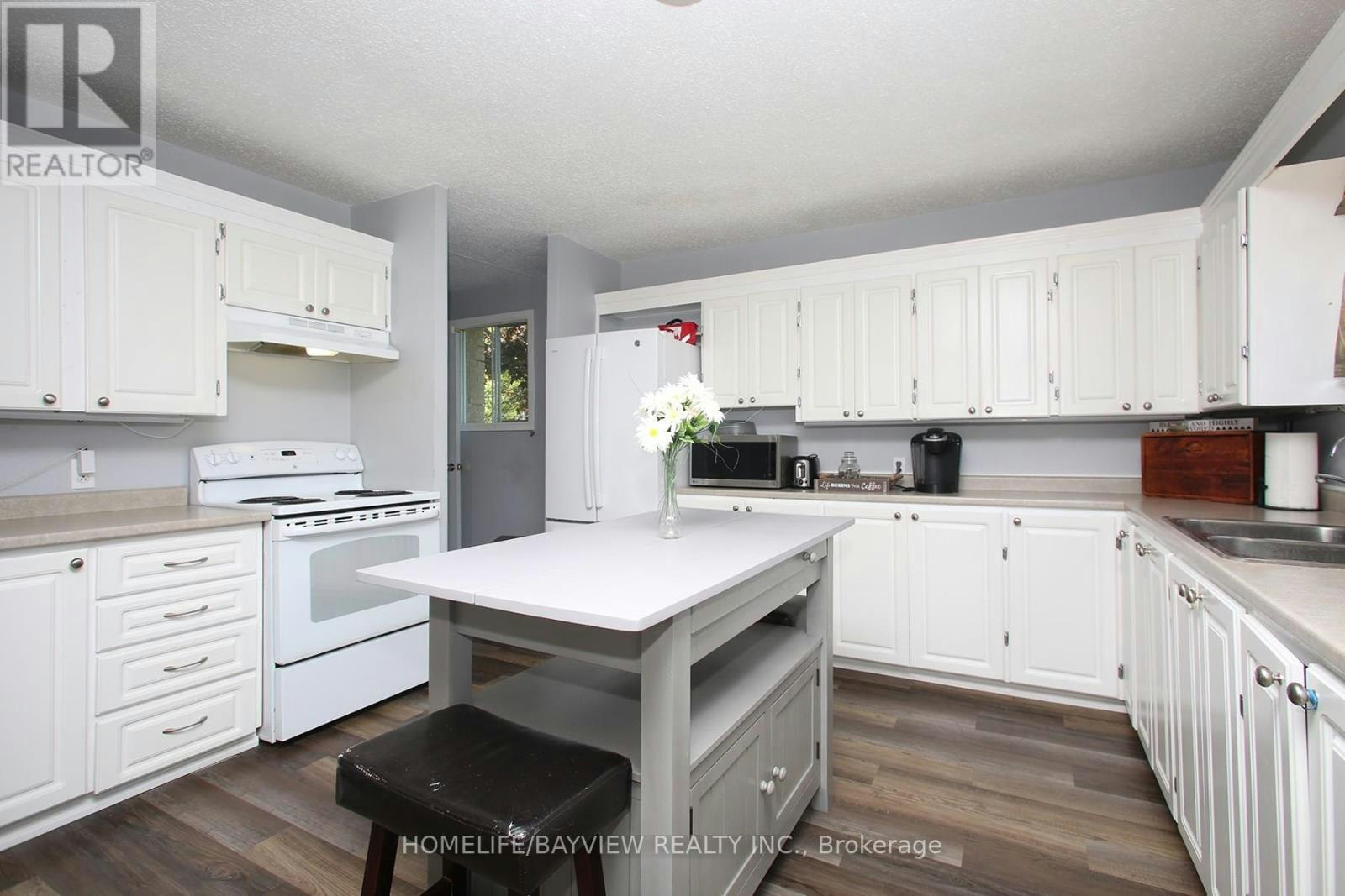 2ND Flr 9 Bridge Street, Kawartha Lakes, ON, K0M 1N0 - 10
