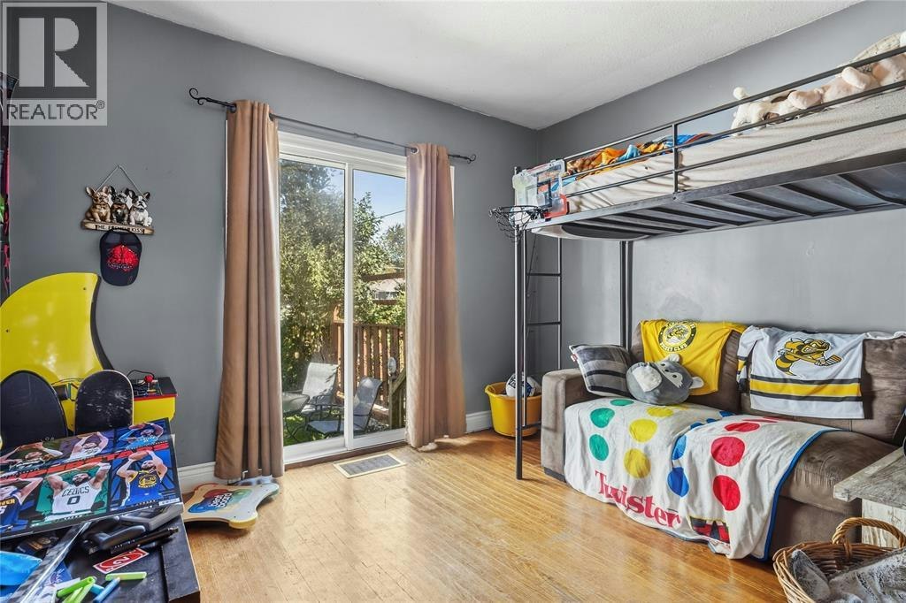 272 Kathleen Avenue, Sarnia, ON, N7T 1E3 - 9