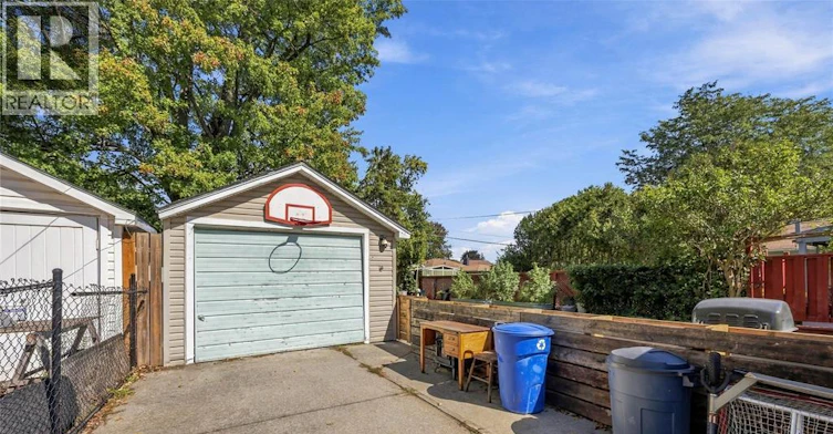 272 Kathleen Avenue, Sarnia, ON, N7T 1E3 - 14