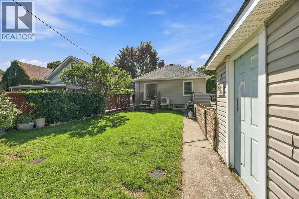 272 Kathleen Avenue, Sarnia, ON, N7T 1E3 - 19
