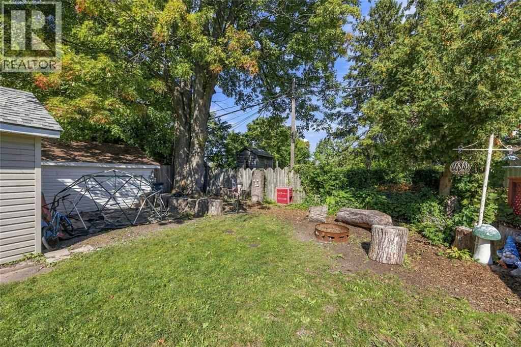 272 Kathleen Avenue, Sarnia, ON, N7T 1E3 - 17