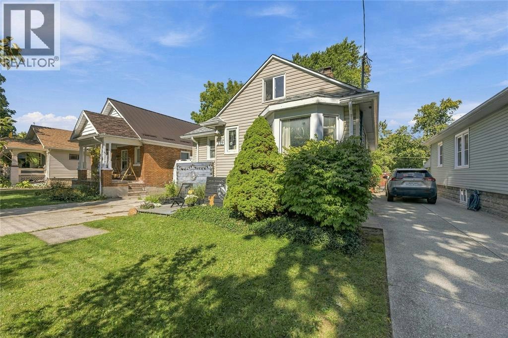 272 Kathleen Avenue, Sarnia, ON, N7T 1E3 - 2