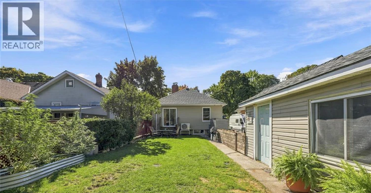 272 Kathleen Avenue, Sarnia, ON, N7T 1E3 - 18