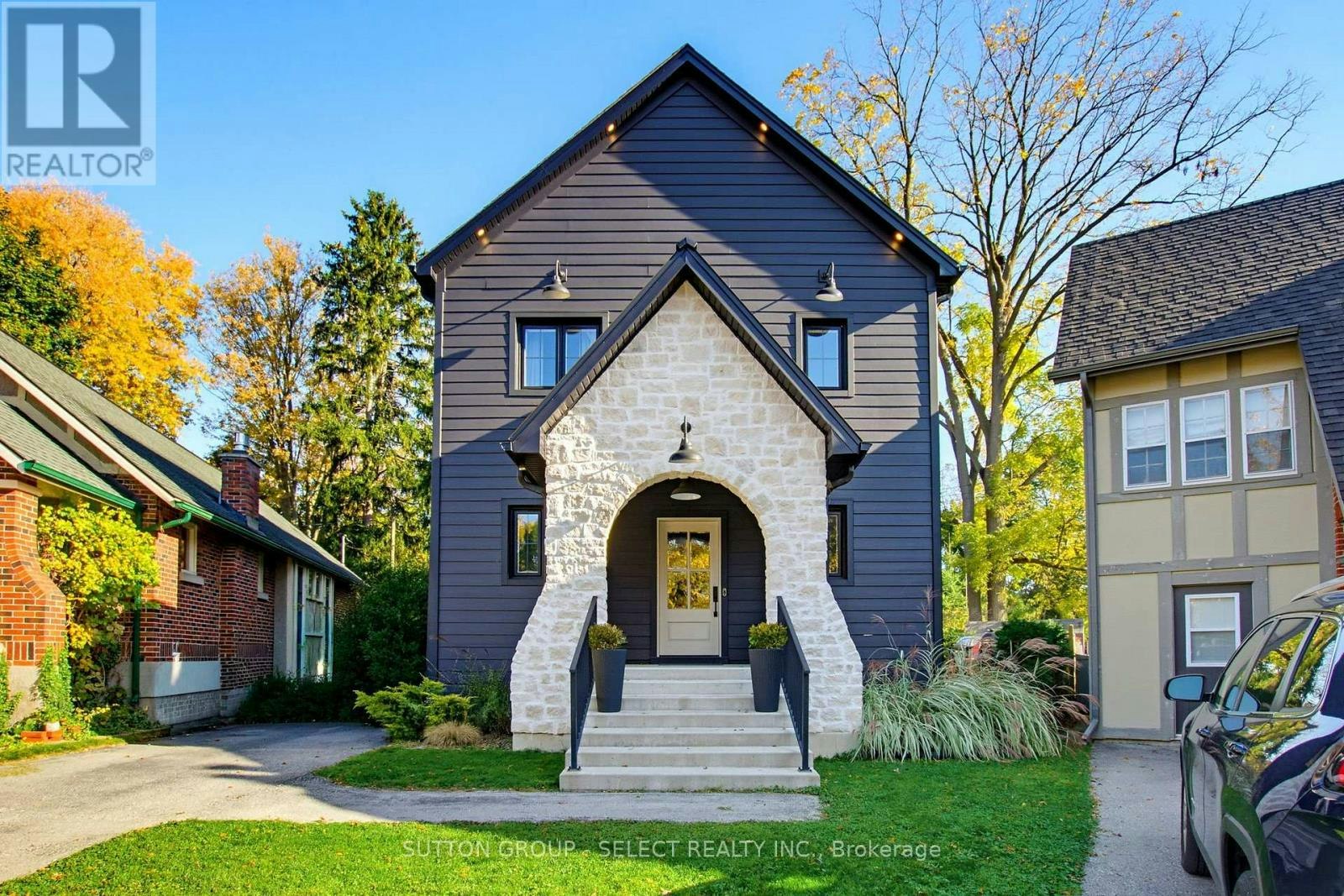 12 Clenray Place, London, ON, N6A 3Z1