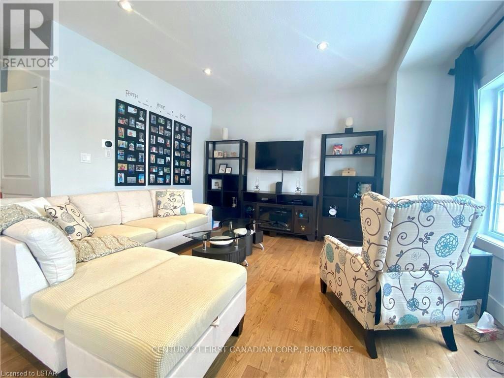 33-2910 Tokala Trail, London, ON, N6G 0T9 - 10