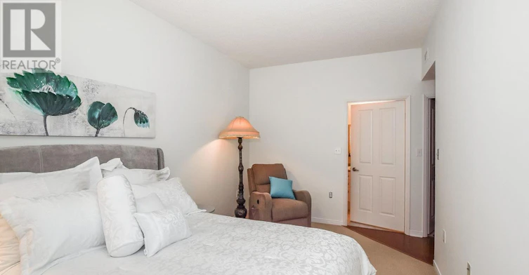 110-2199 Sixth Line, Oakville, ON, L6H 5V3 - 4