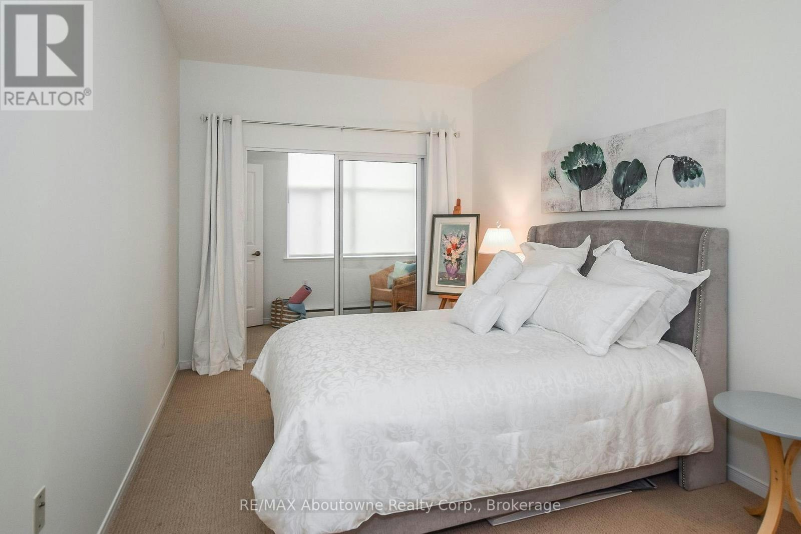 110-2199 Sixth Line, Oakville, ON, L6H 5V3 - 2