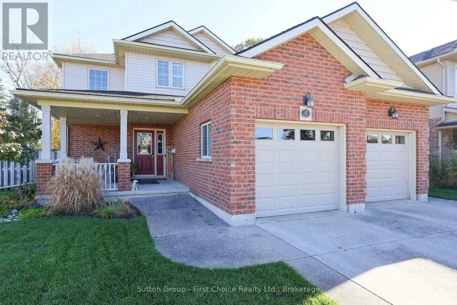 5 Fairfield Drive, Stratford, ON, N5A 0A5