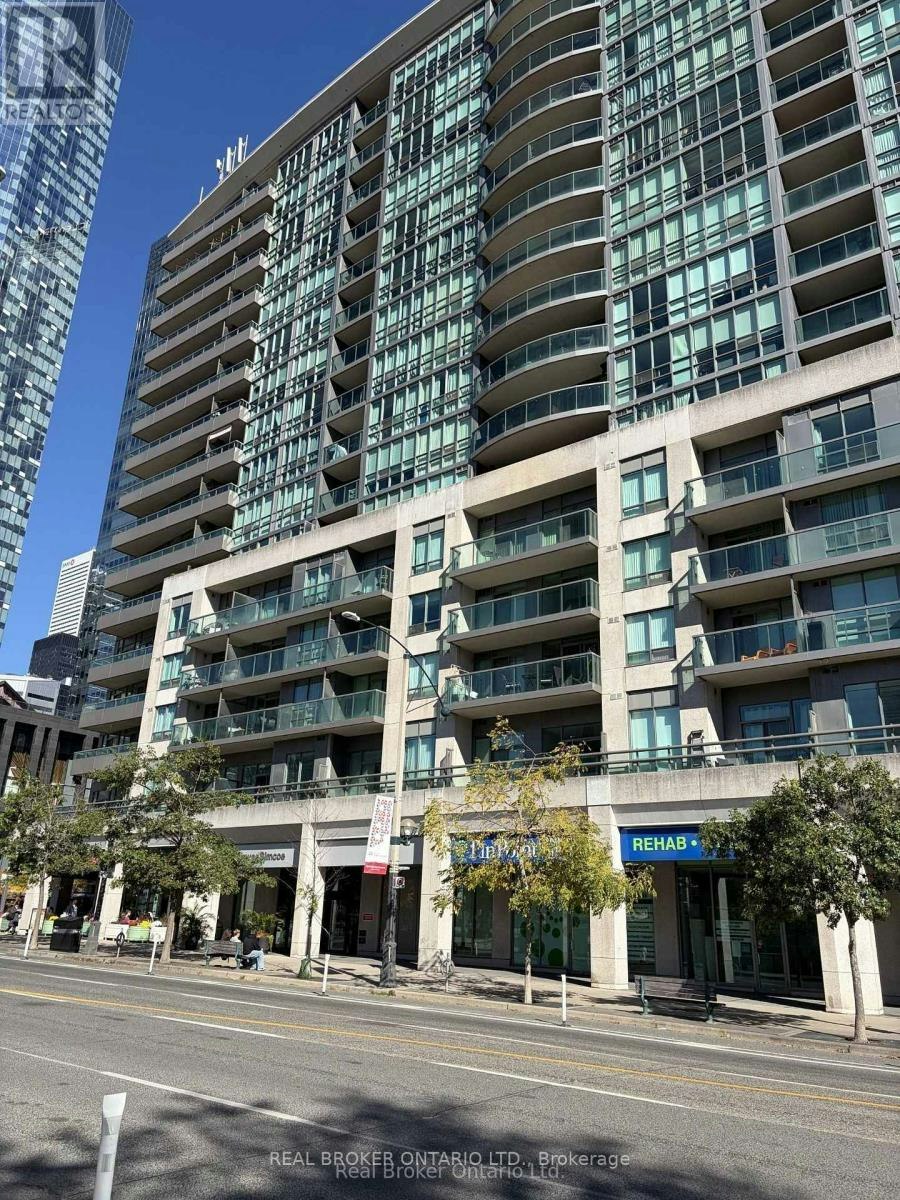 605-51 Lower Simcoe Street, Toronto, ON, M5J 3A2