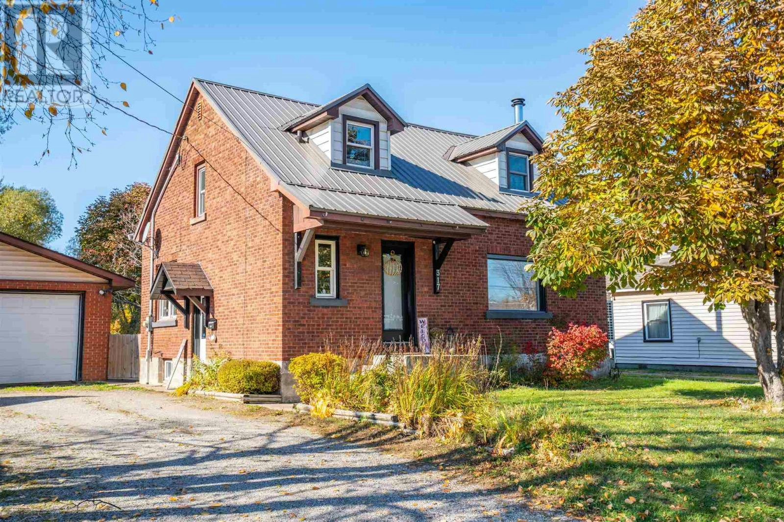 317 Goulais Avenue, Sault Ste. Marie, ON, P6C 5A3