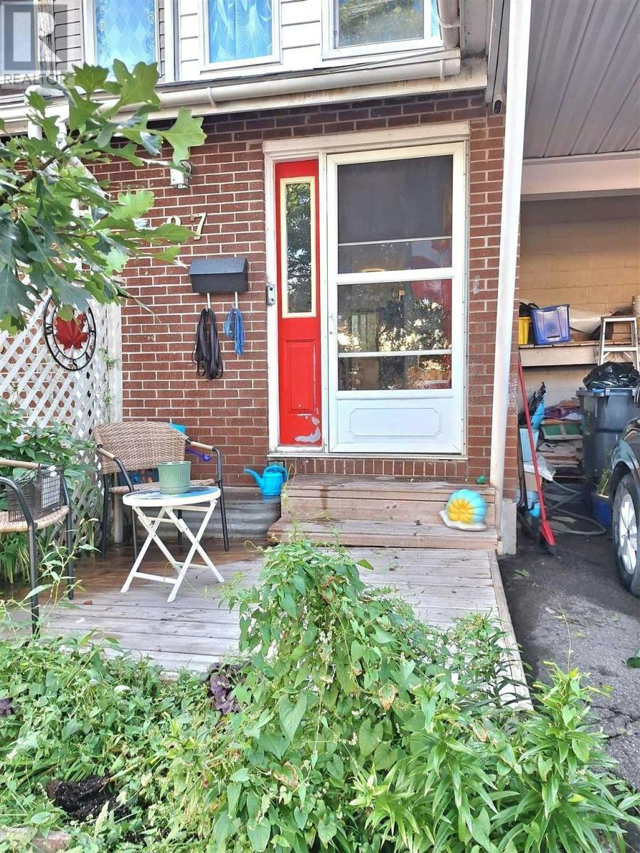 27 Ferguson Avenue, Sault Ste. Marie, ON, P6B 3J3