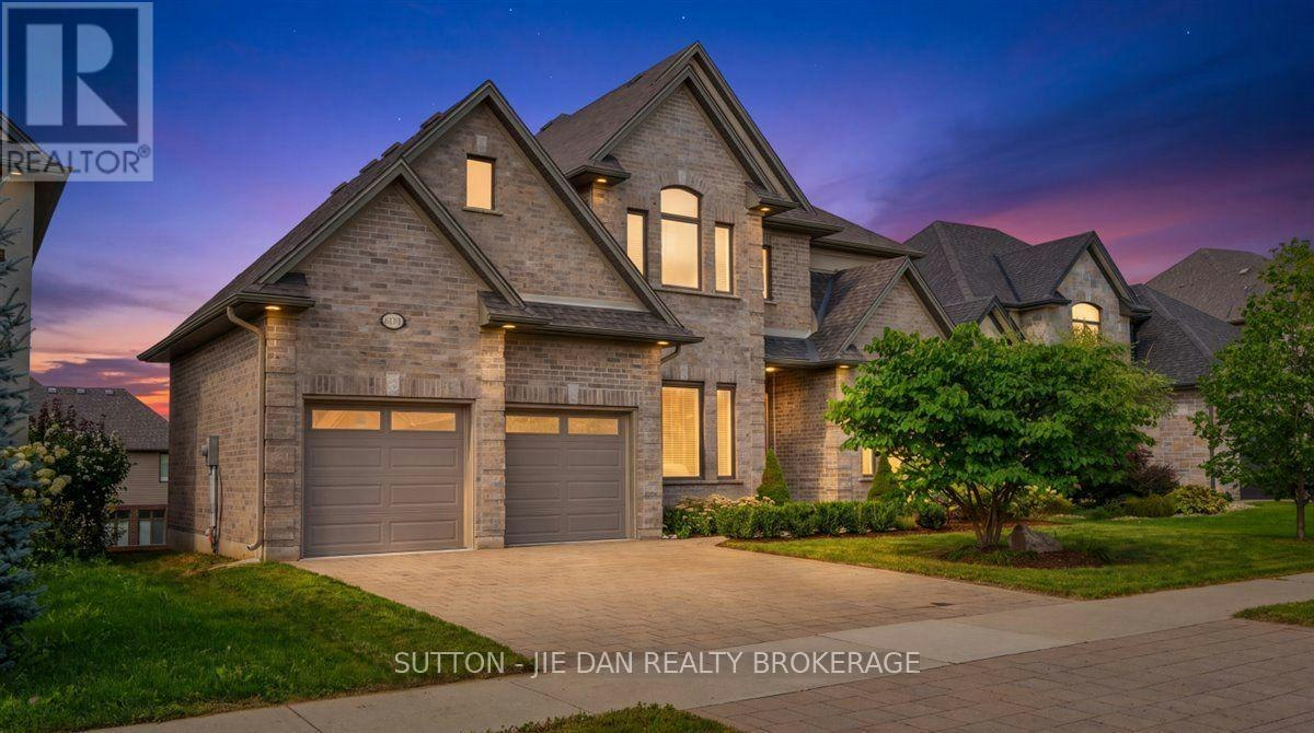2361 Torrey Pines Way, London, ON, N6G 0N9
