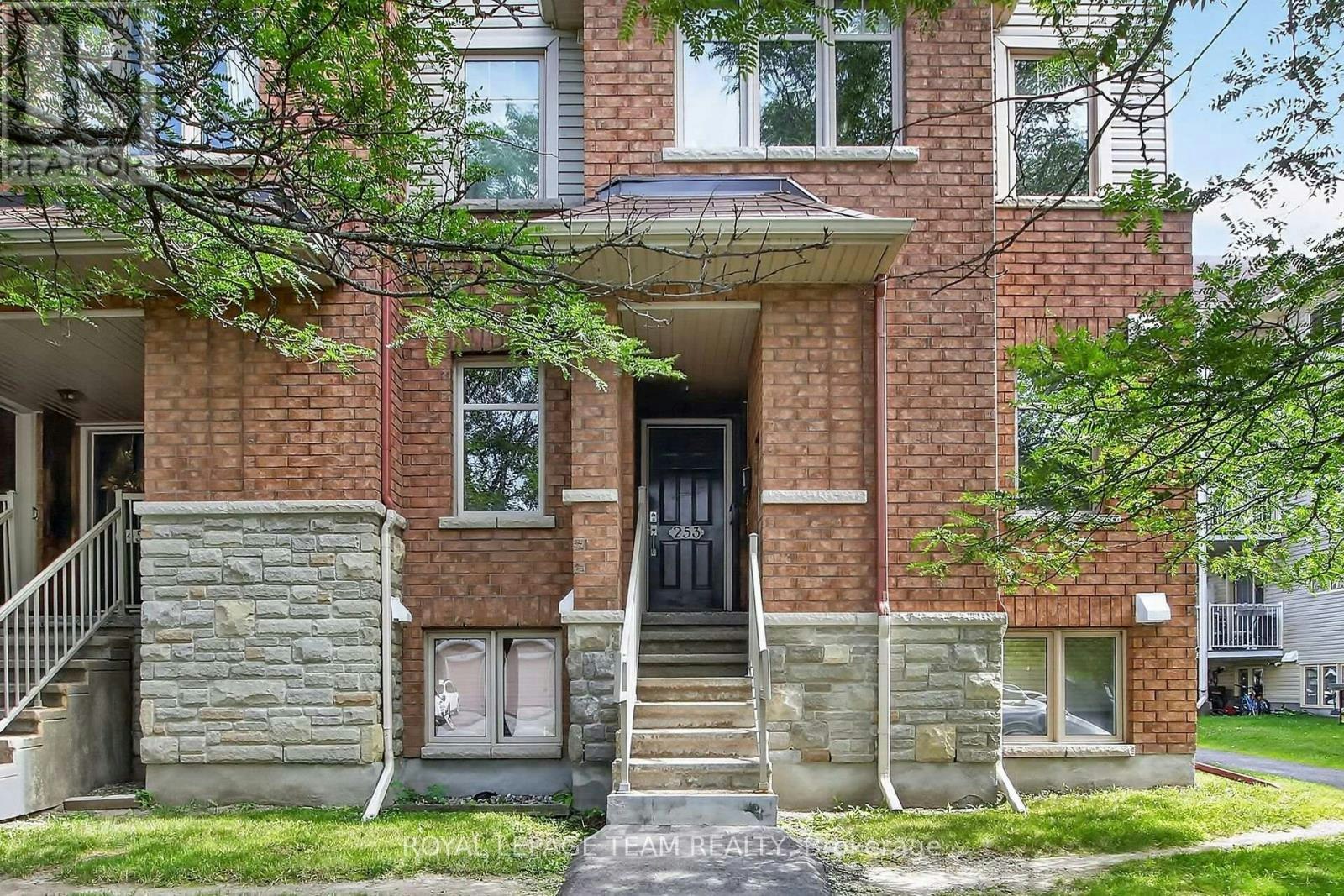 255 Deercroft Avenue, Ottawa, ON, K2J 5J9