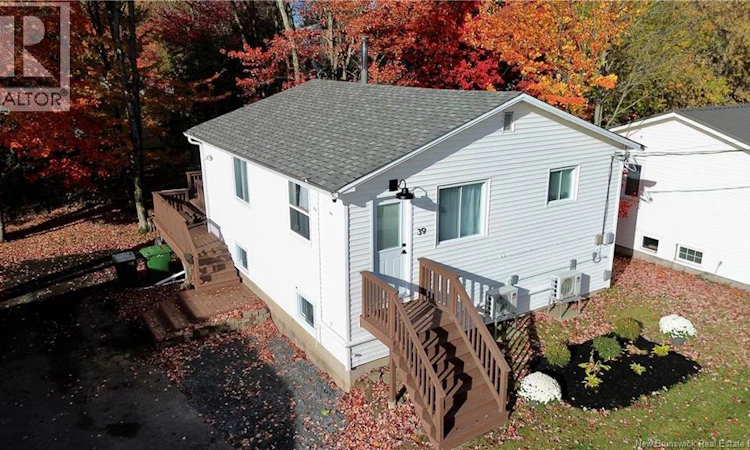 39 Murray Avenue