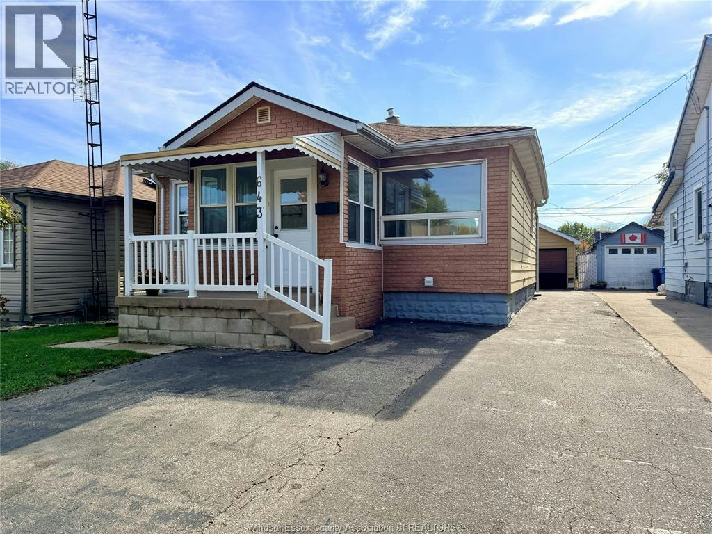 643 Hildegarde, Windsor, ON, N8X 2Z7