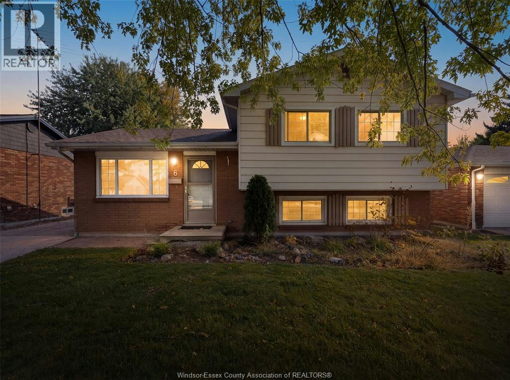 6 Camelot Avenue, Leamington, ON, N8H 4V6