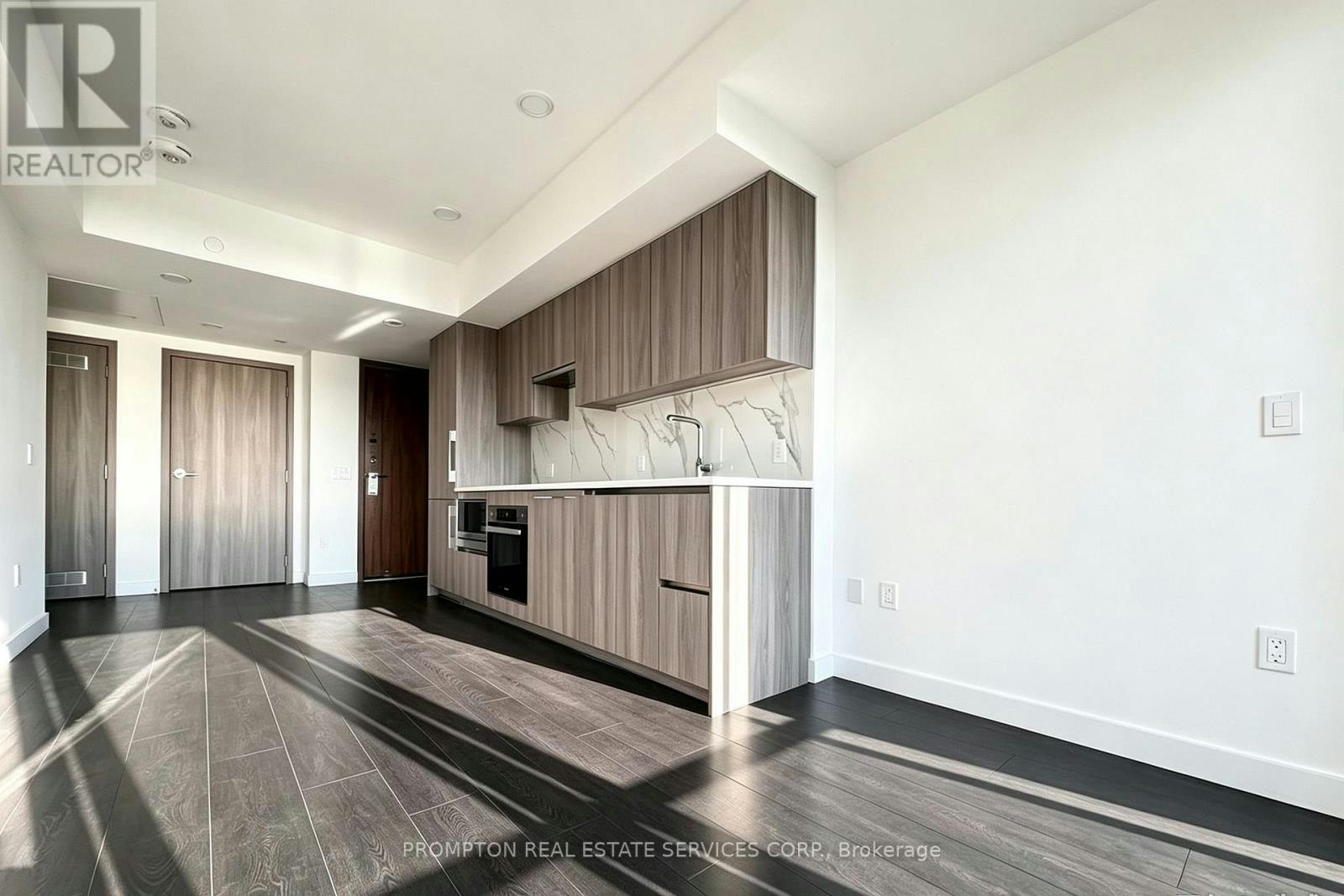 2715-3 Concord Cityplace Way, Toronto, ON, M5V 0X4 - 4
