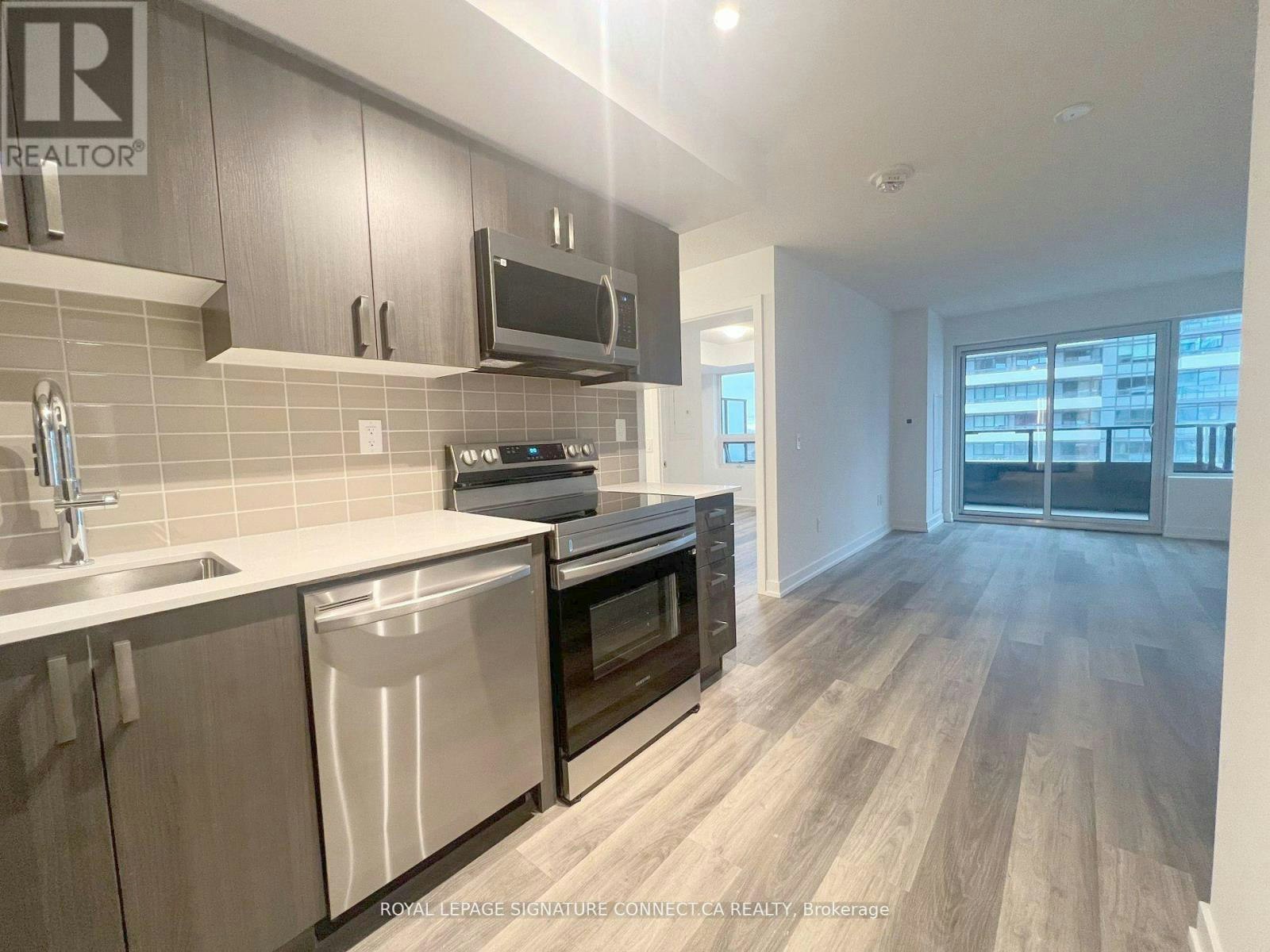 1005-1435 Celebration Drive, Pickering, ON, L1W 0C4 - 2
