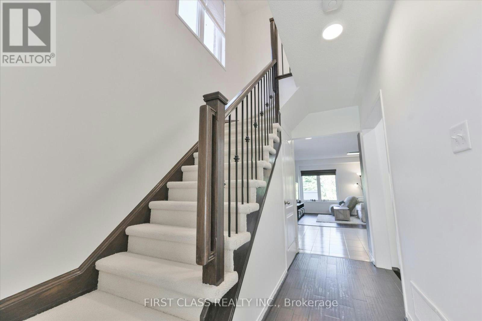 41 Northwest Passage, Whitchurch-Stouffville, ON, L4A 0T2 - 3
