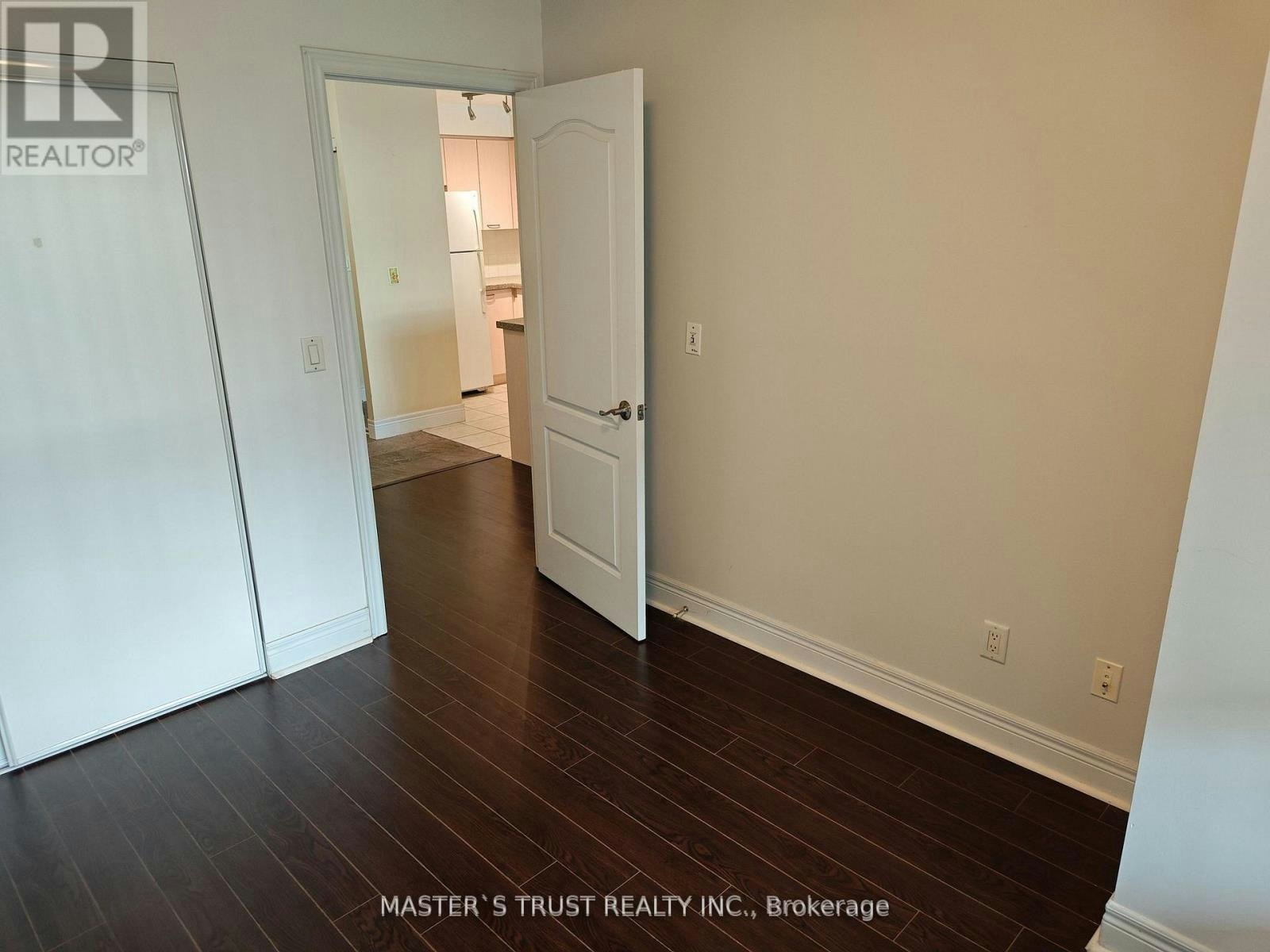 522-62 Suncrest Boulevard, Markham, ON, L3T 7Y6 - 6