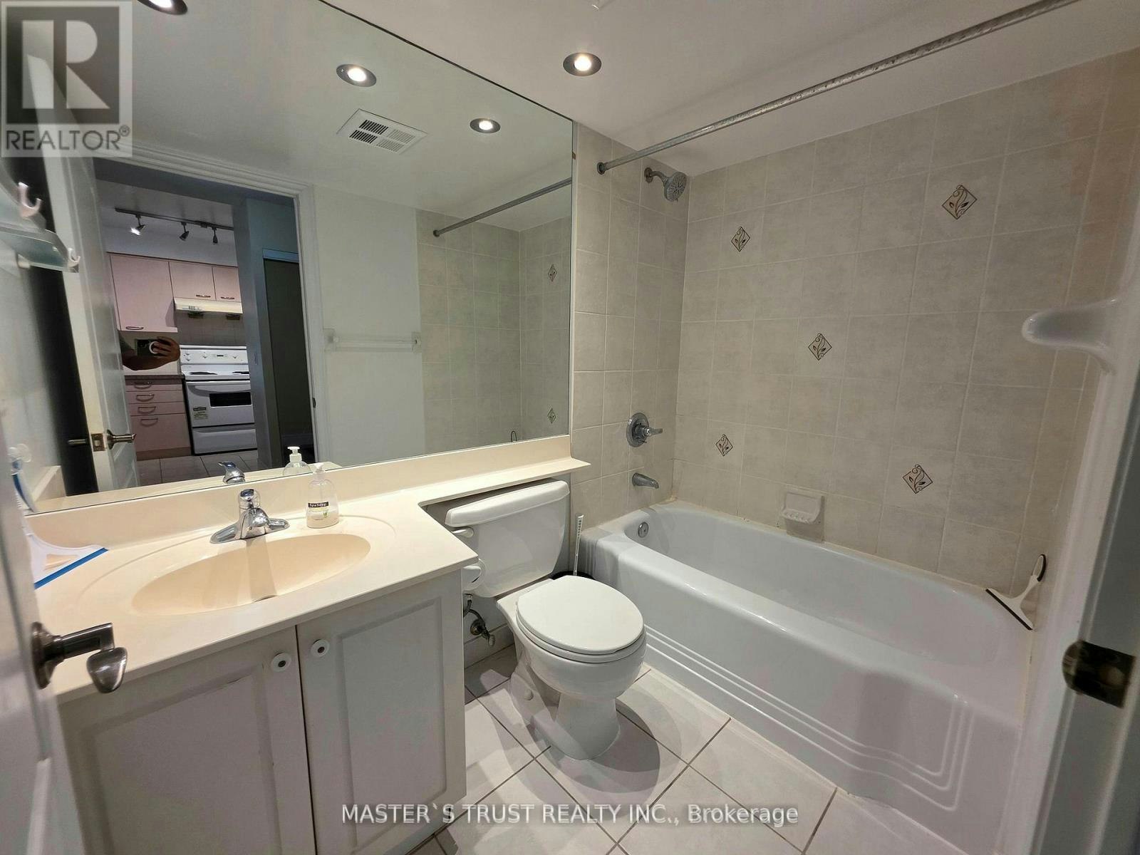522-62 Suncrest Boulevard, Markham, ON, L3T 7Y6 - 9