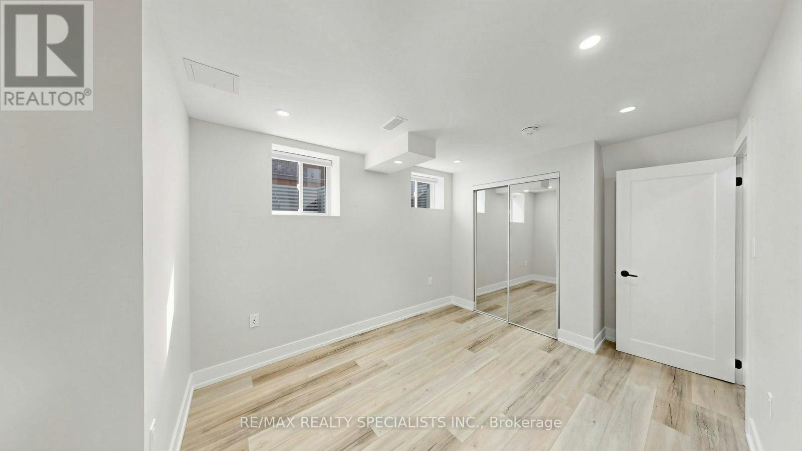 BSMT-848 Sumac Crescent, Milton, ON, L9E 1R8 - 12