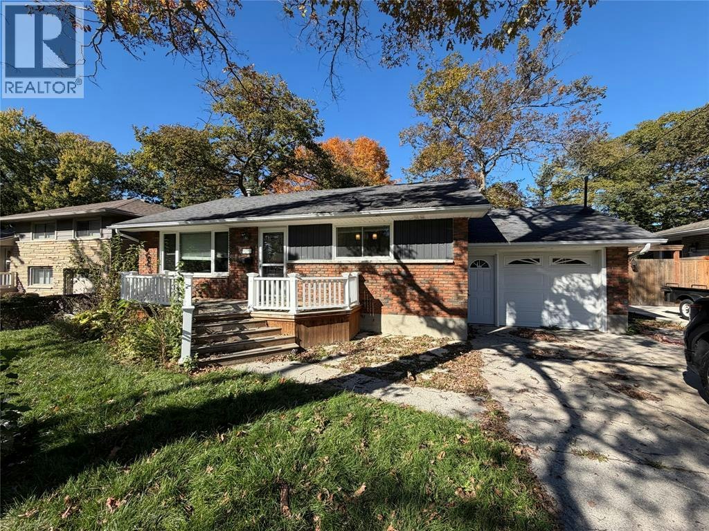 1282 Cathcart Boulevard, Sarnia, ON, N7S 2H8