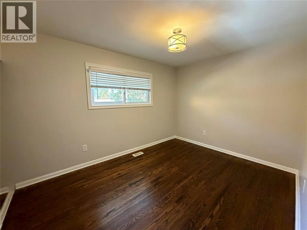 1282 Cathcart Boulevard, Sarnia, ON, N7S 2H8 - 11