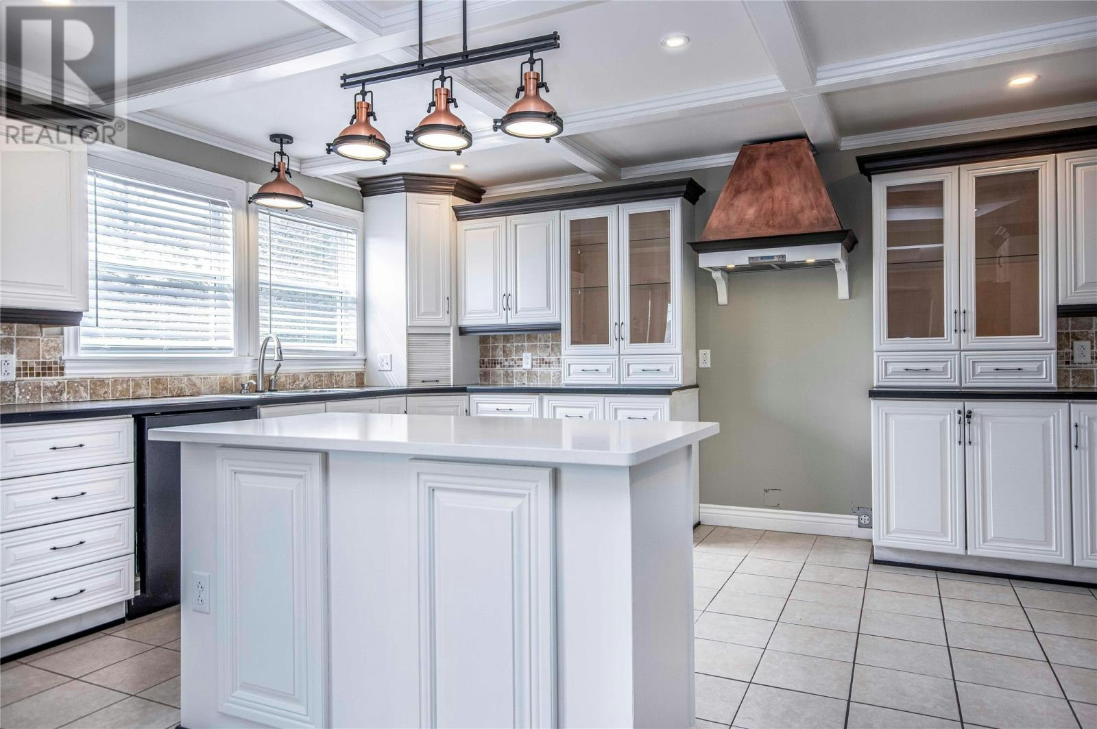 7 Christopher Street, Paradise, NL, A1L 1W6 - 10