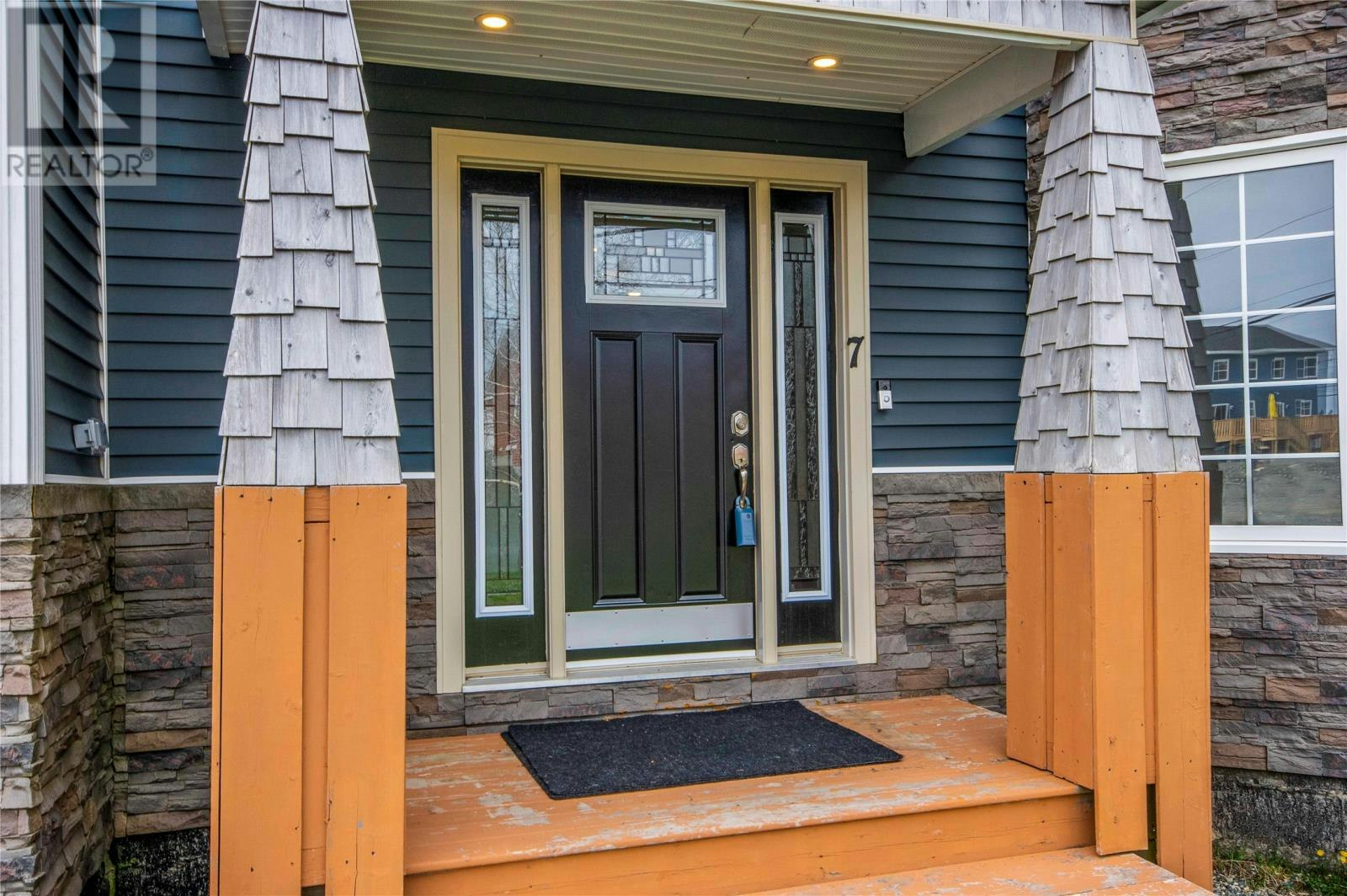 7 Christopher Street, Paradise, NL, A1L 1W6 - 7