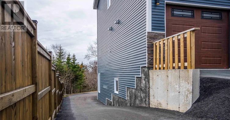 7 Christopher Street, Paradise, NL, A1L 1W6 - 2