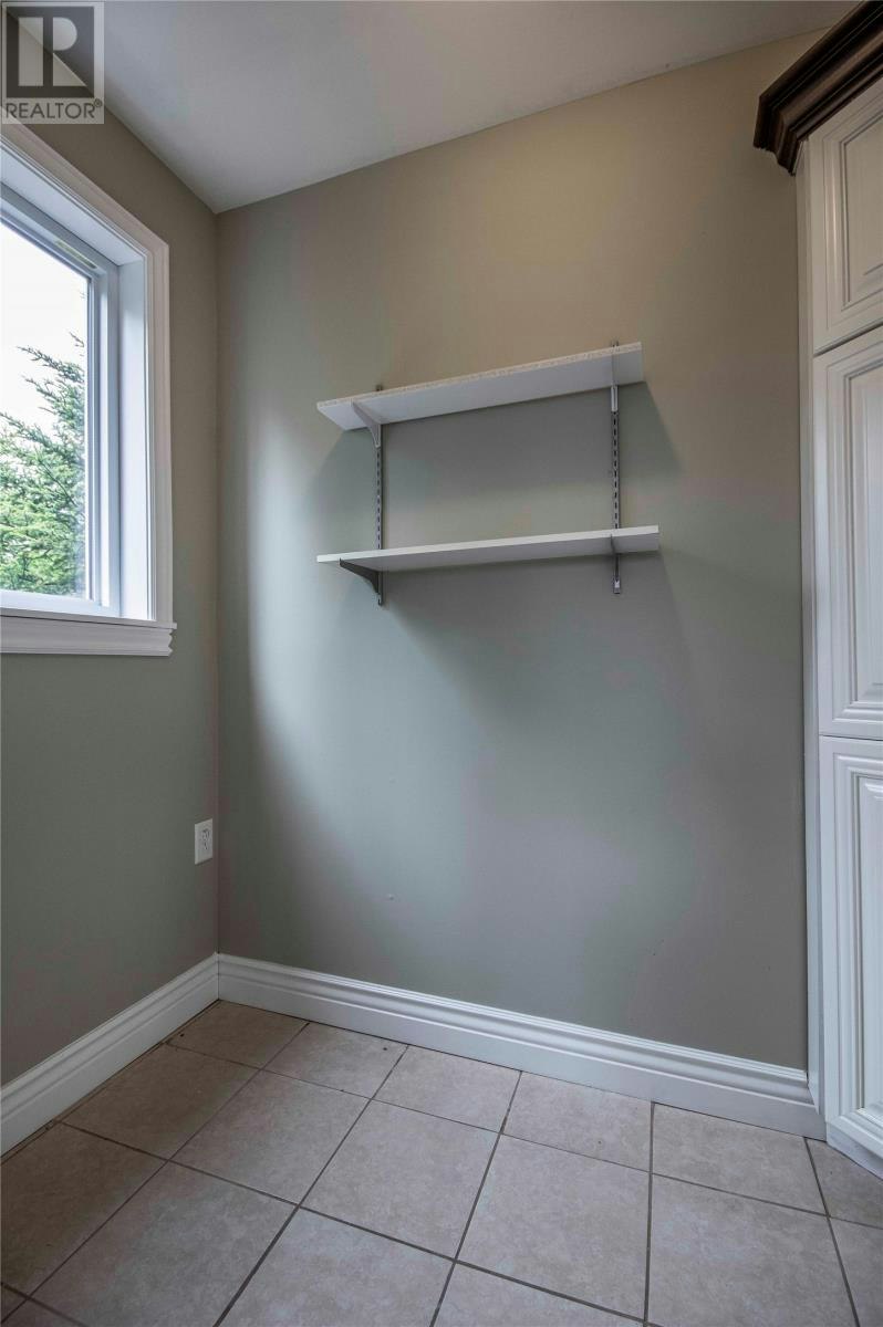 7 Christopher Street, Paradise, NL, A1L 1W6 - 15