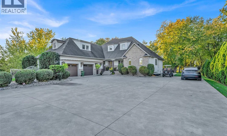 427 Ruscom River EAST