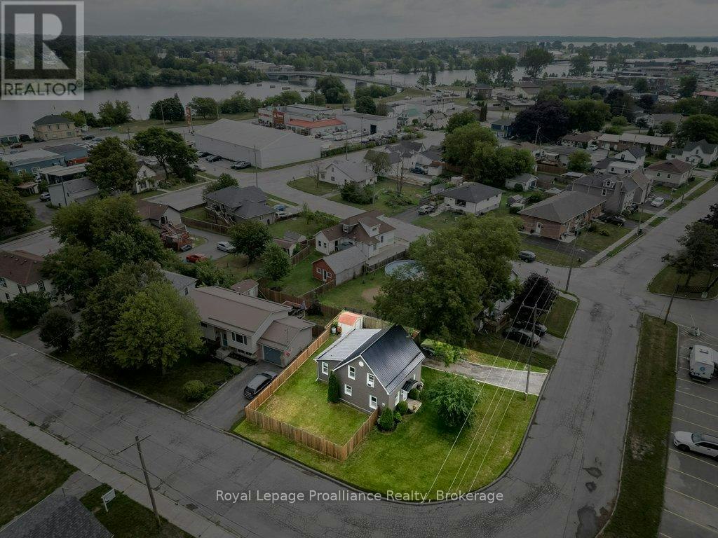 61 Pelham Street, Quinte West, ON, K8V 4T8