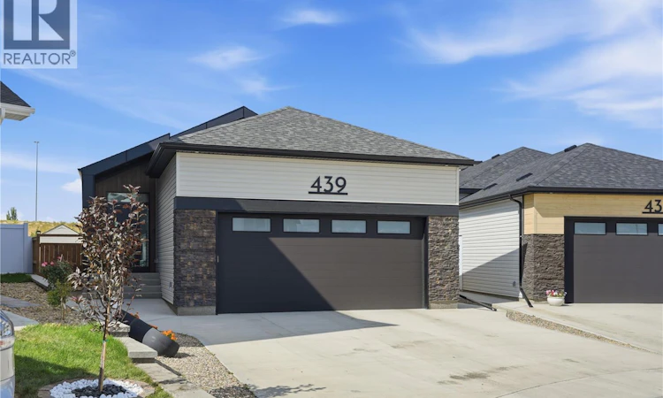 439 Doran Crescent