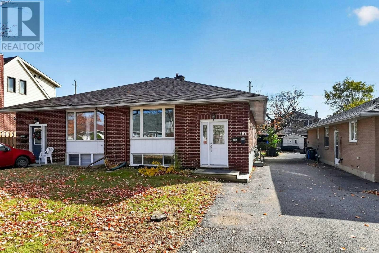 392 Fullerton Avenue, Ottawa, ON, K1K 1K1