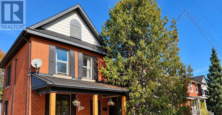 307 Duncairn Avenue, Ottawa, ON, K1Z 7H1