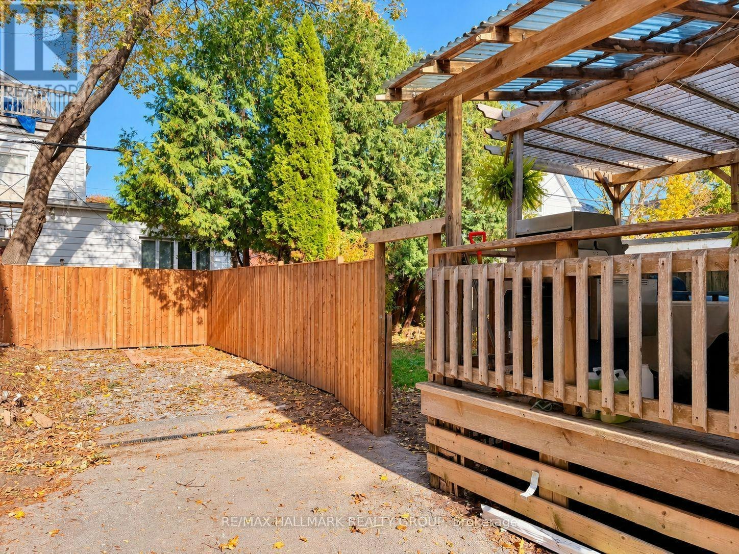 307 Duncairn Avenue, Ottawa, ON, K1Z 7H1 - 11