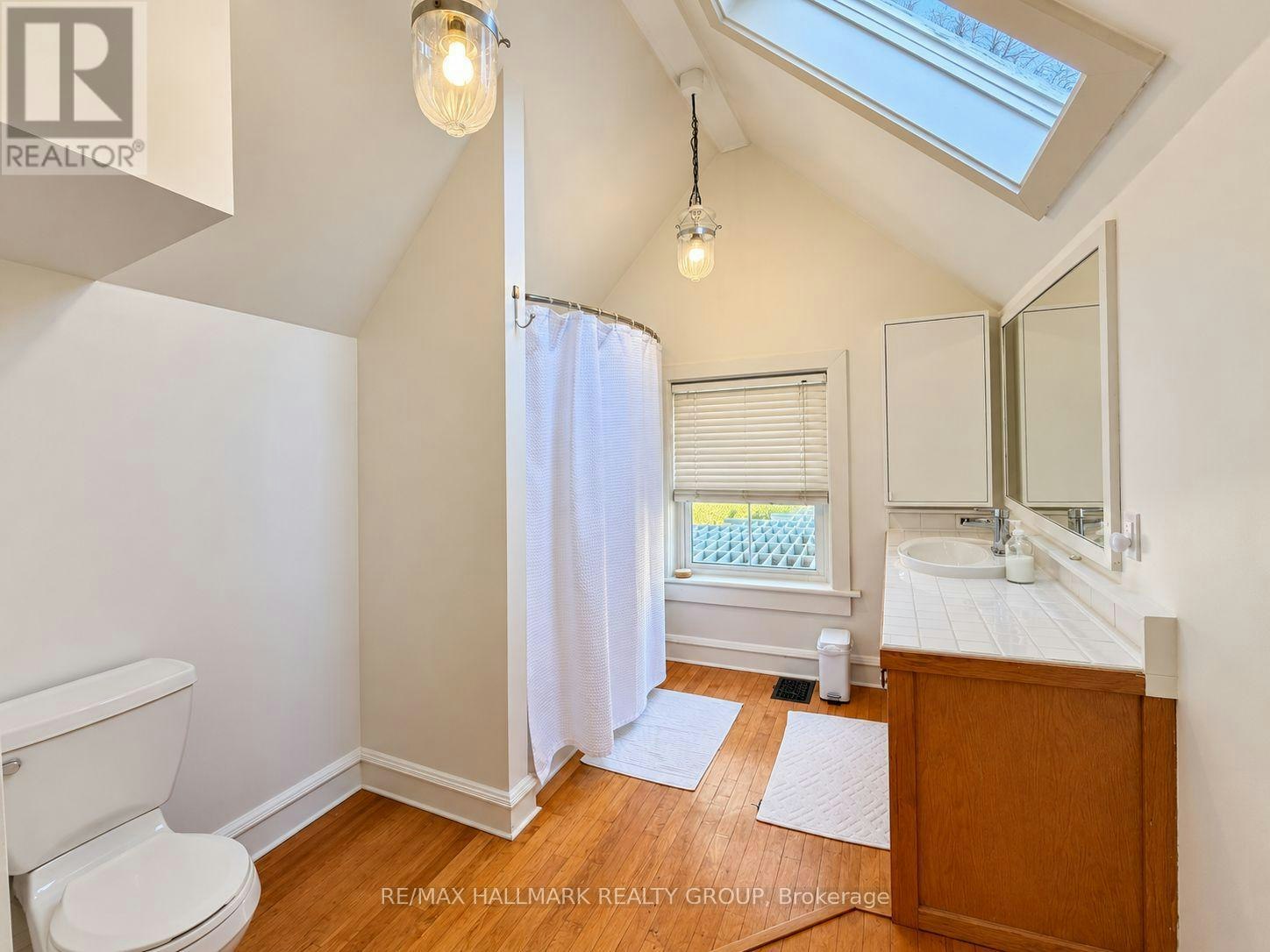 307 Duncairn Avenue, Ottawa, ON, K1Z 7H1 - 9