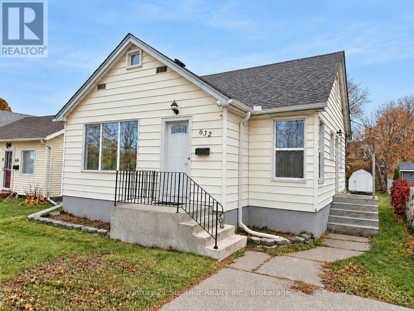 632 Vickers Street N, Thunder Bay, ON, P7C 4B7