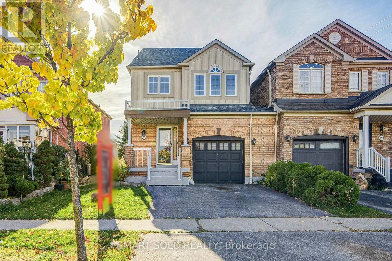 47 Robideau Place, Whitby, ON, L1R 3G6