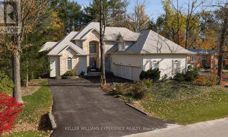 17 Fairway Court