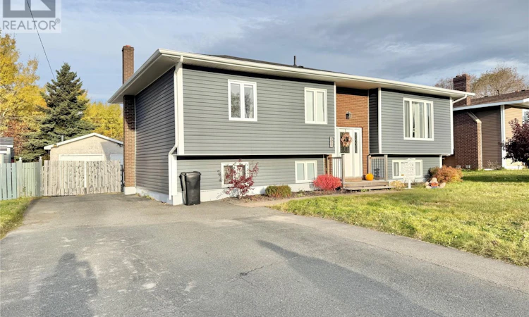 31 Southcott Drive