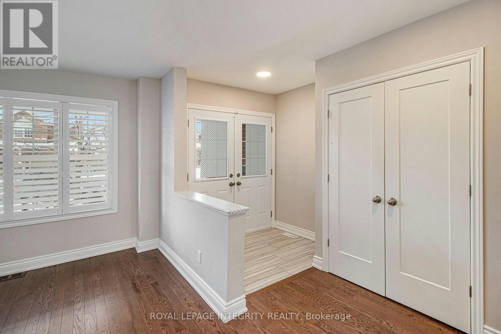 411 Deer View Avenue, Ottawa, ON, K1T 0B8 - 2