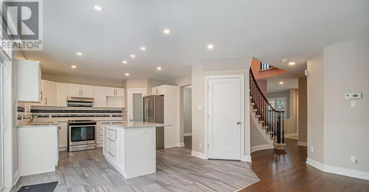 411 Deer View Avenue, Ottawa, ON, K1T 0B8 - 5