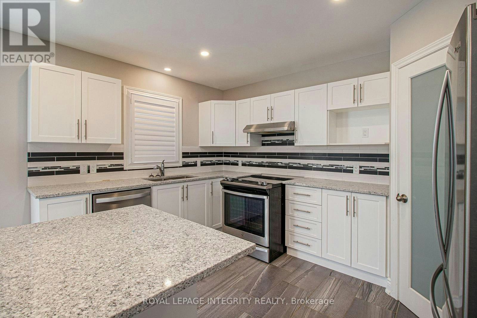 411 Deer View Avenue, Ottawa, ON, K1T 0B8 - 6
